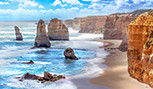 Les Douze apôtres et les falaises d'or sur le long de Great Ocean Road en Australie